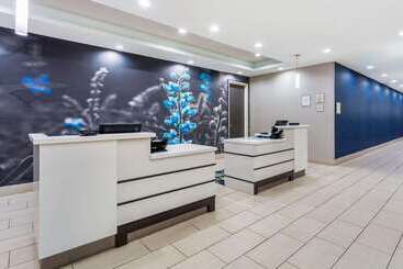 هتل La Quinta By Wyndham Odessa North   Sienna Tower