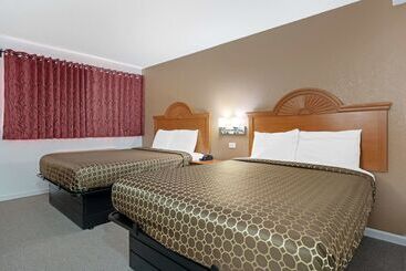 هتل Rodeway Inn Terre Haute