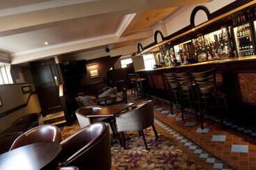 هتل The Crown Inn