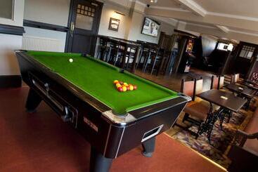 هتل The Crown Inn
