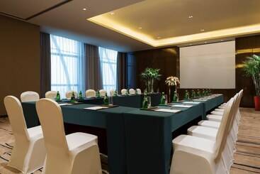 هتل Wanda Realm Bengbu