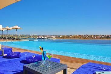 Jupiter Marina Hotel, Couples & Spa