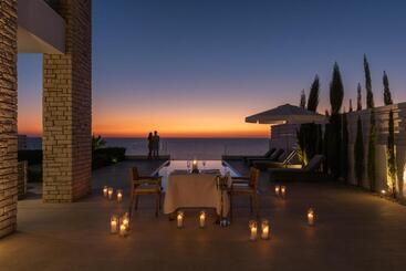 리조트 Cap St Georges Villas