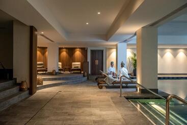 استراحتگاه Cap St Georges Villas