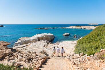 استراحتگاه Cap St Georges Villas