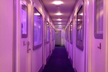 Yotelair London Gatwick Airport