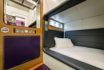 Yotelair London Gatwick Airport