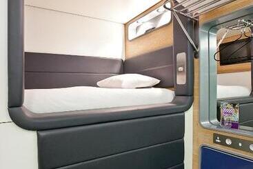 Yotelair London Gatwick Airport