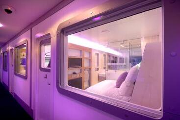 Yotelair London Gatwick Airport