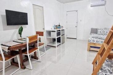 هاستل Ina Rose Apartment And Transient