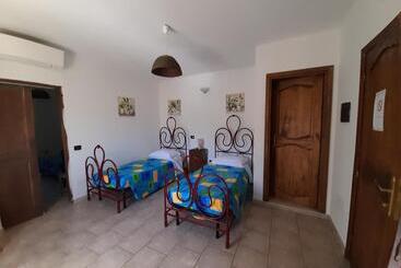 تختخواب و صبحانه Casale Del Gufo