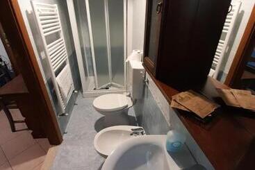 تختخواب و صبحانه Casale Del Gufo
