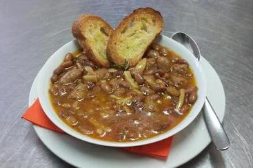 تختخواب و صبحانه Casale Del Gufo