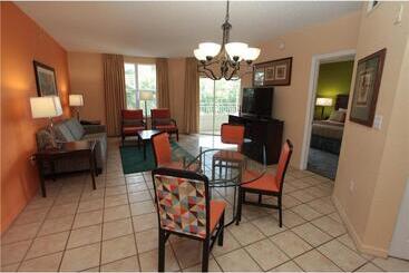 Holiday Homes 2 Rooms 4 Beds 2 Bathrooms 8 Occupants