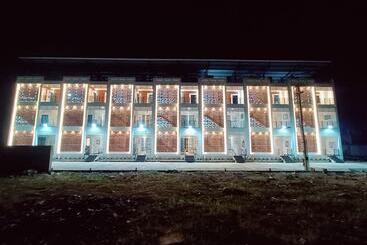 هتل Devaki Resort