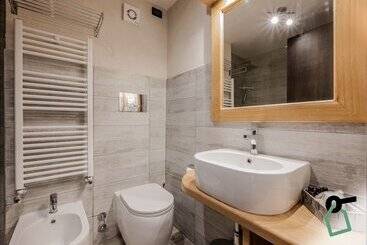 هتل Hotiday Chalet Sestriere Vialattea