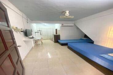 هتل Oyo 90910 Homestay D Lalang Inn