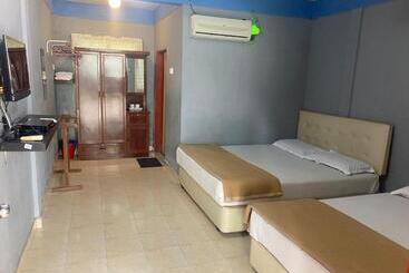 هتل Oyo 90910 Homestay D Lalang Inn