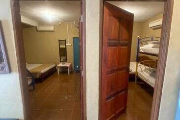 هتل Oyo 90910 Homestay D Lalang Inn
