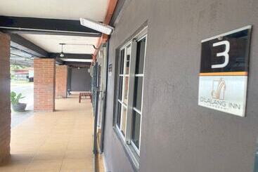 هتل Oyo 90910 Homestay D Lalang Inn