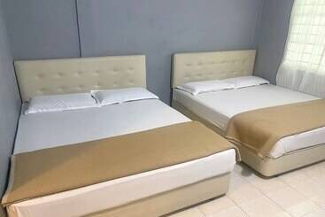 هتل Oyo 90910 Homestay D Lalang Inn