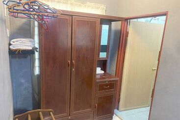 هتل Oyo 90910 Homestay D Lalang Inn
