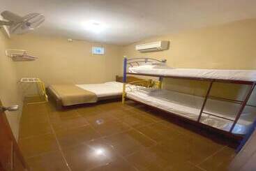 هتل Oyo 90910 Homestay D Lalang Inn