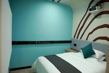 酒店 Thank Inn Chain Fuyang Linquan Stadium