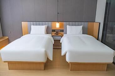 هتل Thank Inn Chain Kashgar Ancient City Wanda