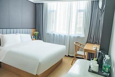 هتل Thank Inn Chain Kashgar Ancient City Wanda