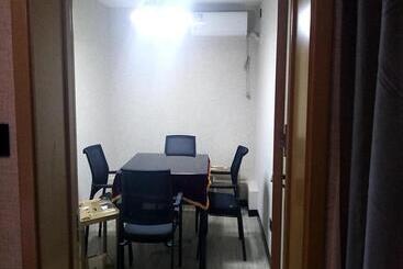 هتل Thank Inn Chain Xianyang Renmin Road Central Plaza