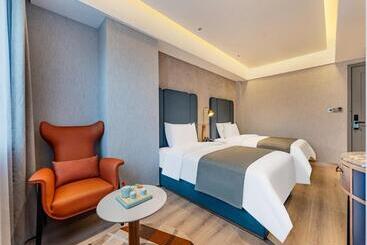 Lanou Hotel Ningde Fu An High Speed Railway Station