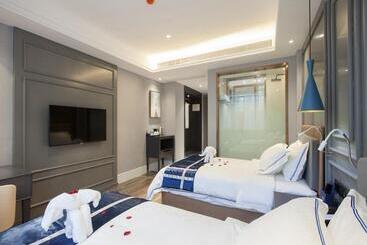 Lanou Hotel Xilinhot China Madu Cultural Plaza