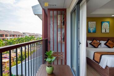 Luxy Park Hotel & Apartments   Mtown