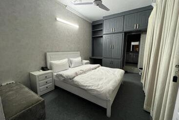 پانسیون Family Lounge F 10