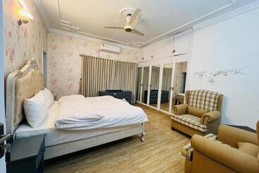 پانسیون Family Lounge F 10
