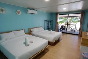 پانسیون Home Away Tioman Island