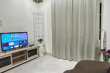 پانسیون Sufi Homestay Kota Bharu