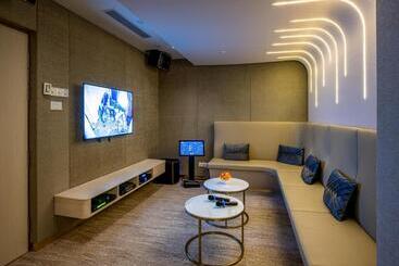 Sunway Sanctuary   Seniors Hotel & Residences