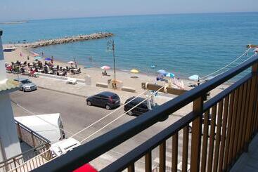 Acquamarina B&b Deluxe