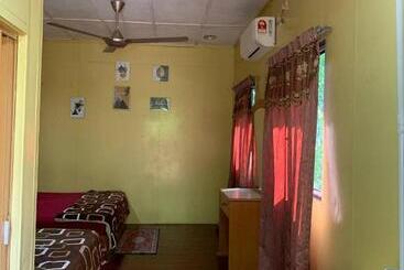 هاستل Pondok Sri Salang