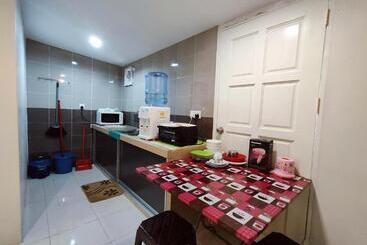 هاستل Trex_batu Pahat Homestay