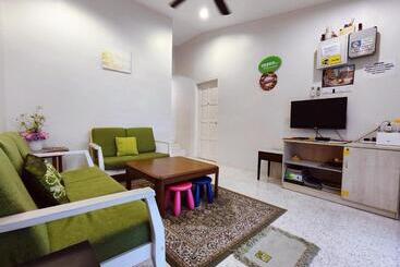 هاستل Trex_batu Pahat Homestay