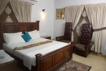 تختخواب و صبحانه Seaview Guest House