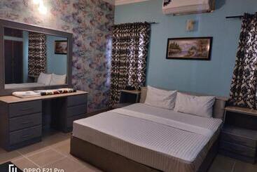 تختخواب و صبحانه Seaview Guest House