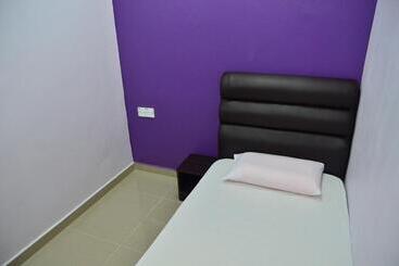 Deena Hotel Bajet