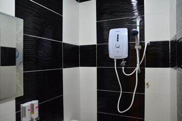 Deena Hotel Bajet