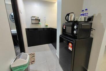 Hanan Studio Apartment With Pool, Wifi & Netflix