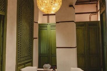 هتل Al Balad Hospitality