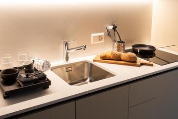 Отель Ariv Apartments Zug